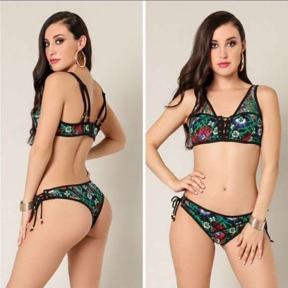 Wow couture multicolored floral bikini set - Picture 2 of 9